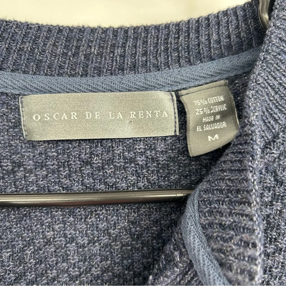 Oscar de la Renta Blue Knot Crew Neck Sweater Size‎ Medium